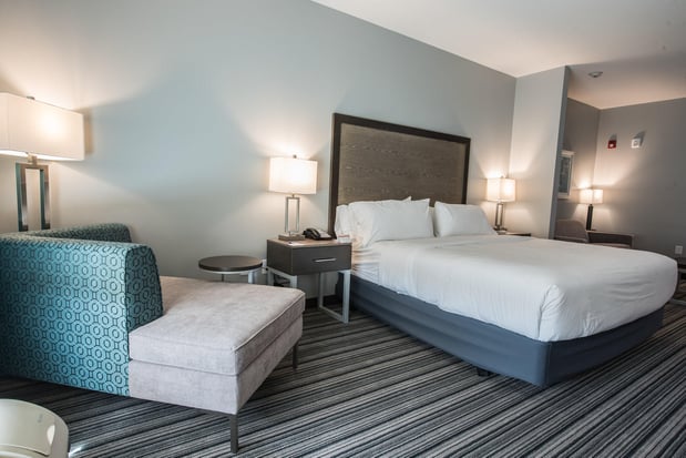 Images Holiday Inn Express & Suites Houston - Hobby Airport Area by IHG