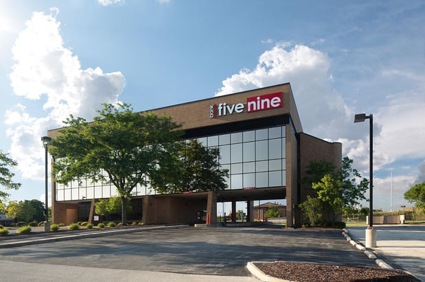 Images Bank Five Nine