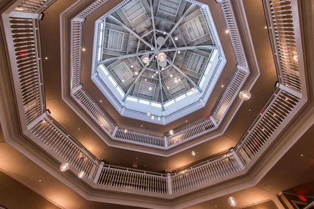 Images Hotel Breakers