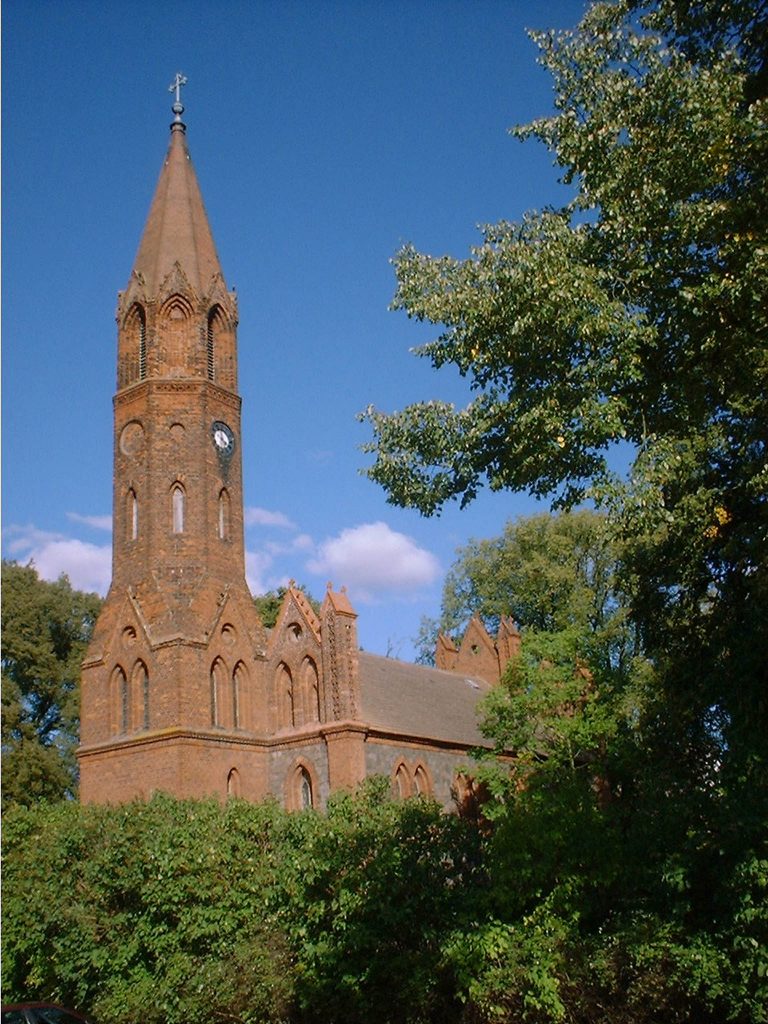 Kirche Brodowin - Pfarrsprengel Brodowin-Chorin, Brodowiner Dorfstraße 11 in Chorin