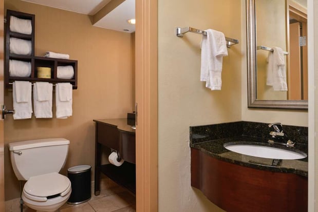 Images Hampton Inn South Hill