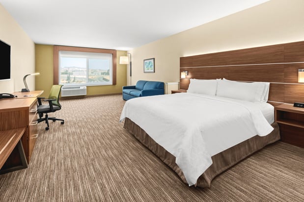 Images Holiday Inn Express & Suites Corning by IHG