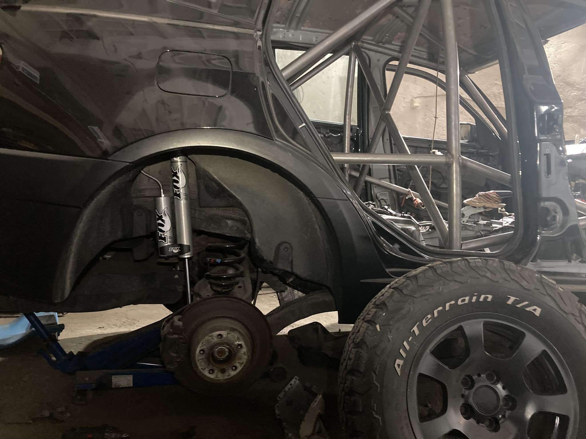 Images Almádi Autócentrum Kft.