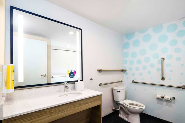 Images Tru by Hilton Goodyear Phoenix West