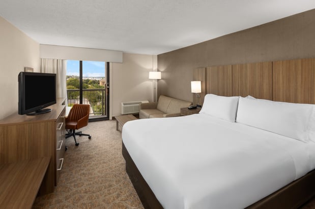 Images Holiday Inn Nashville-Vanderbilt (Dwtn) by IHG