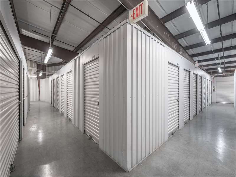 Interior Units - Extra Space Storage at 6401 San Leandro St, Oakland, CA 94621
