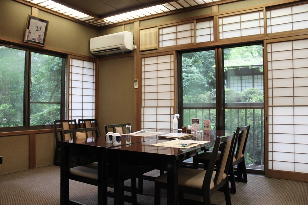 Images 逢坂山かねよ 本店