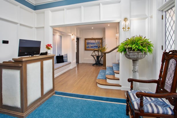 Images The Inn at Stonecliffe