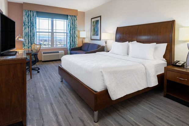 Images Hilton Garden Inn Roanoke