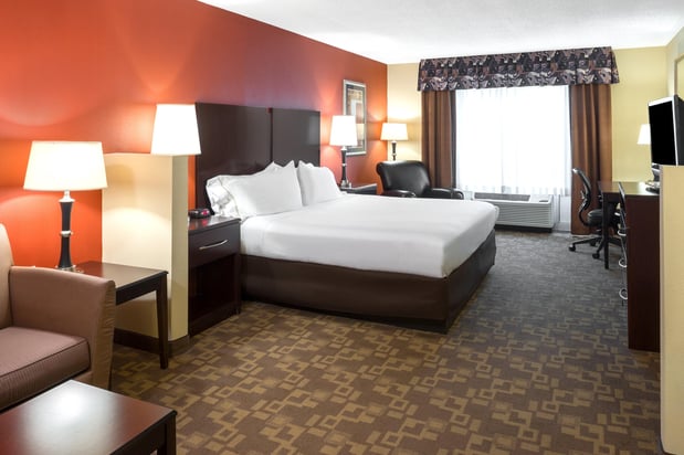 Images Holiday Inn Express & Suites Lexington Dtwn Area-Keeneland by IHG