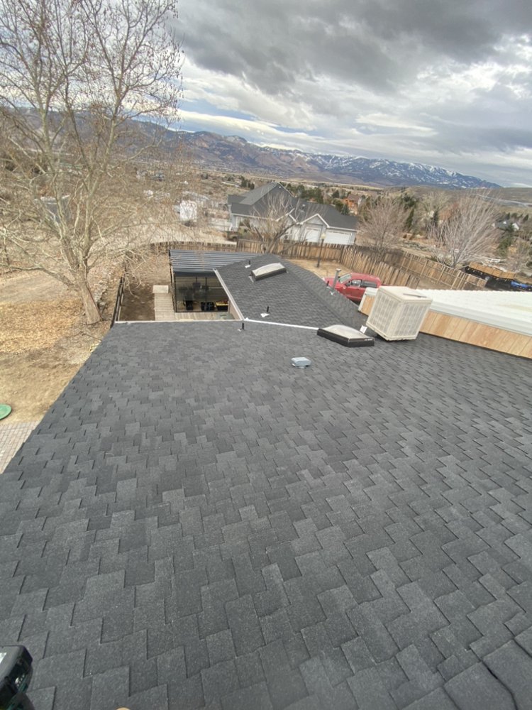 Manny's Metal Roofing Image