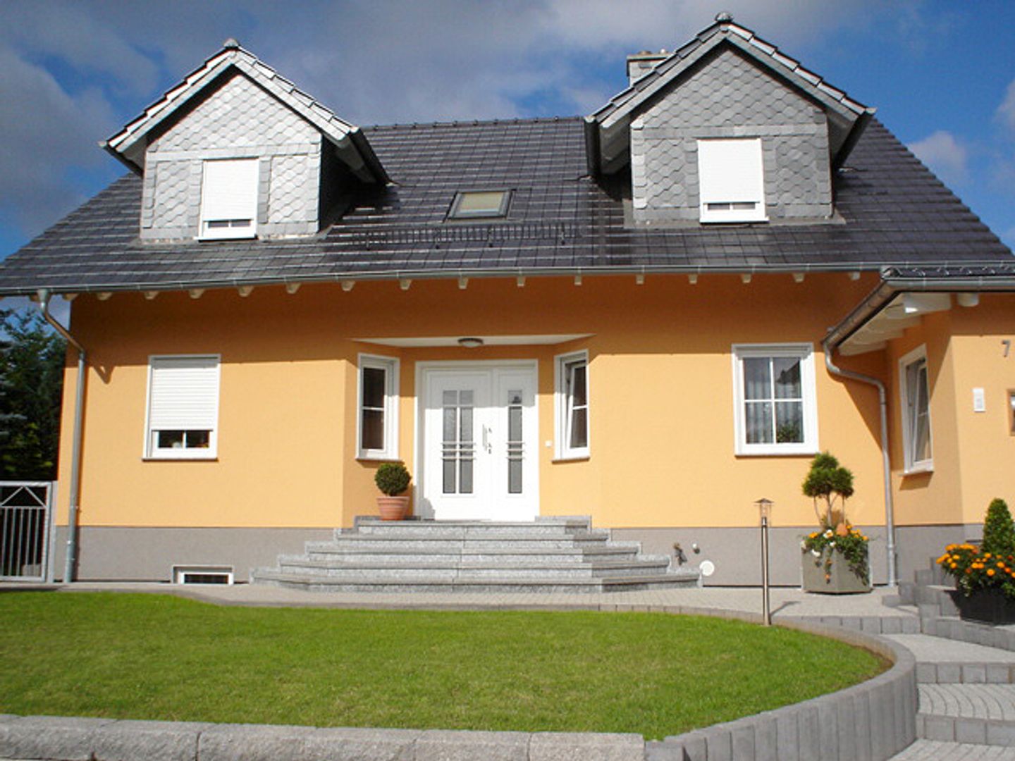 Malerfachbetrieb Dietzel & Bätzold, Am Vorderbach 7 in Bischofroda