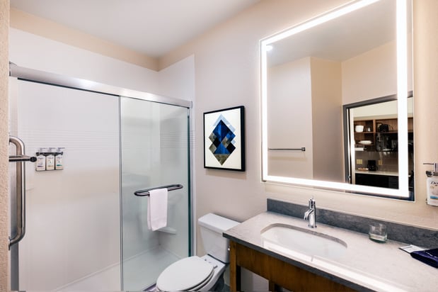 Images Candlewood Suites Fayetteville-Univ of Arkansas by IHG