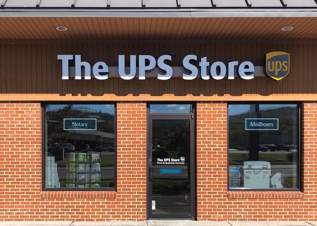 Images The UPS Store
