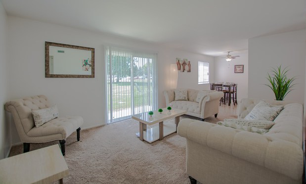 Images Pickwick Farms Apartments