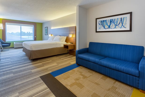 Images Holiday Inn Express & Suites Vandalia by IHG