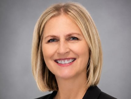 photo of Karen Moore, NP