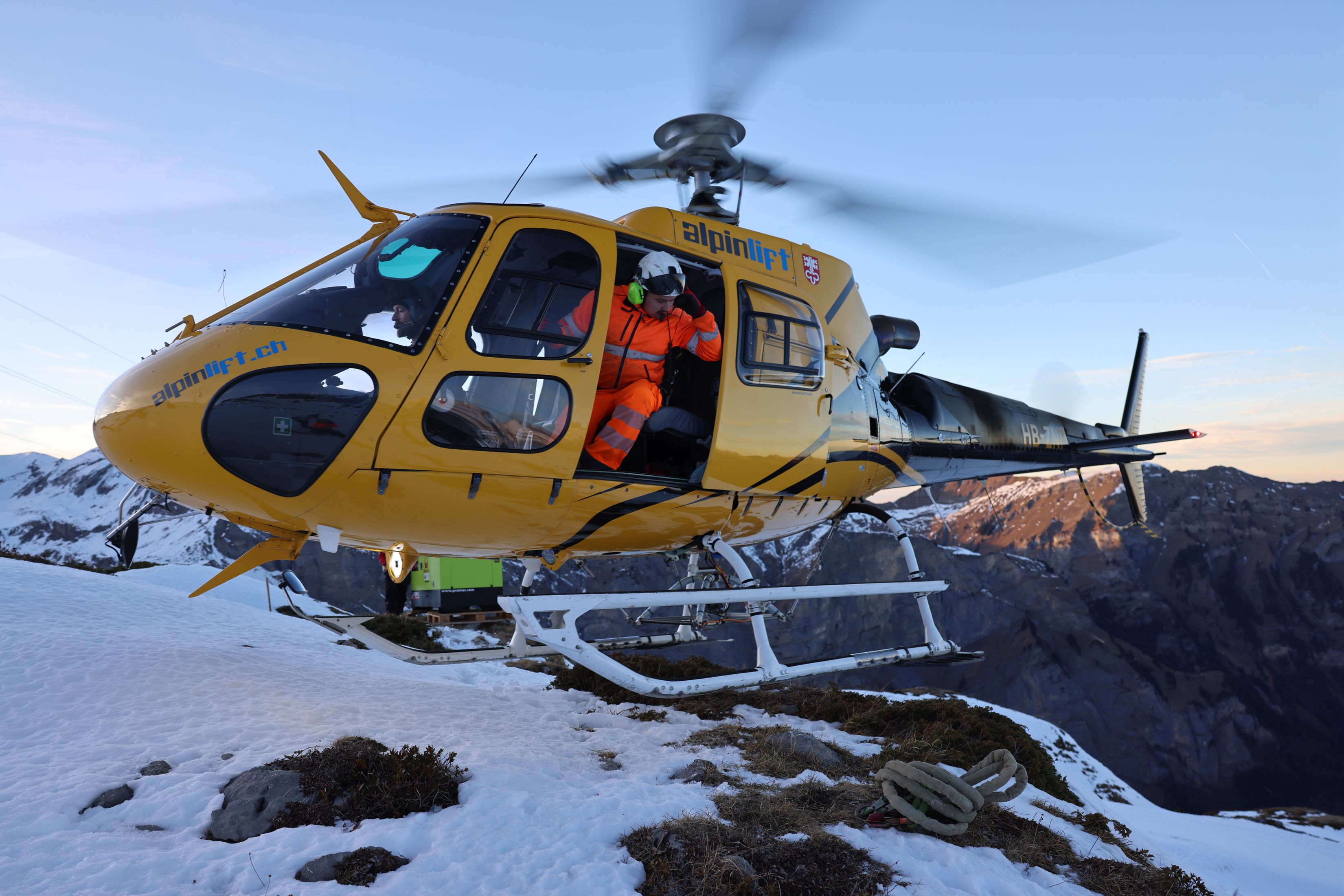 Bilder Alpinlift Helikopter AG