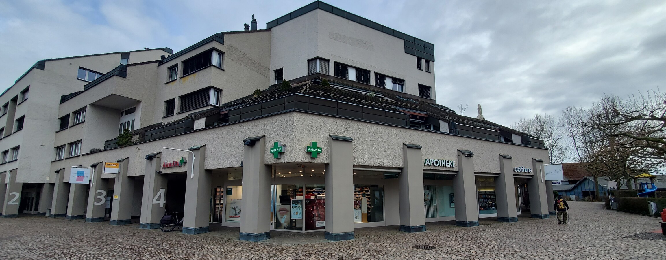 Amavita Apotheke Zumikon, Dorfplatz 4 in Zumikon