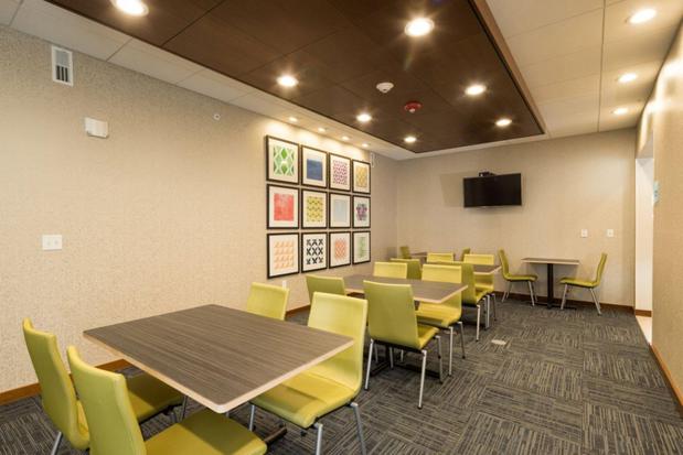 Images Holiday Inn Express & Suites Michigan City, an IHG Hotel