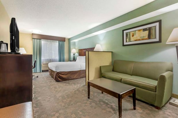 Images Best Western Plus Berkshire Hills Inn & Suites