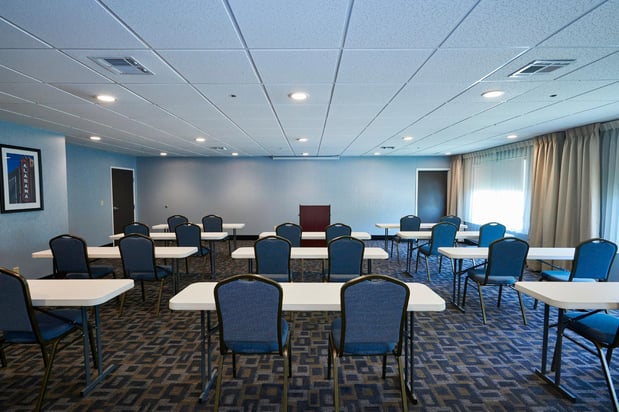 Images Holiday Inn Express & Suites Birmingham South - Pelham by IHG