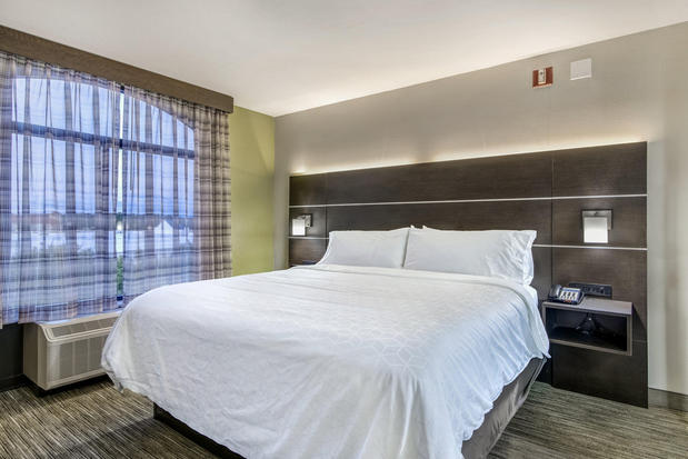 Images Holiday Inn Express & Suites Longview North by IHG