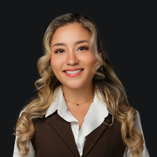 Negina Abassi headshot.