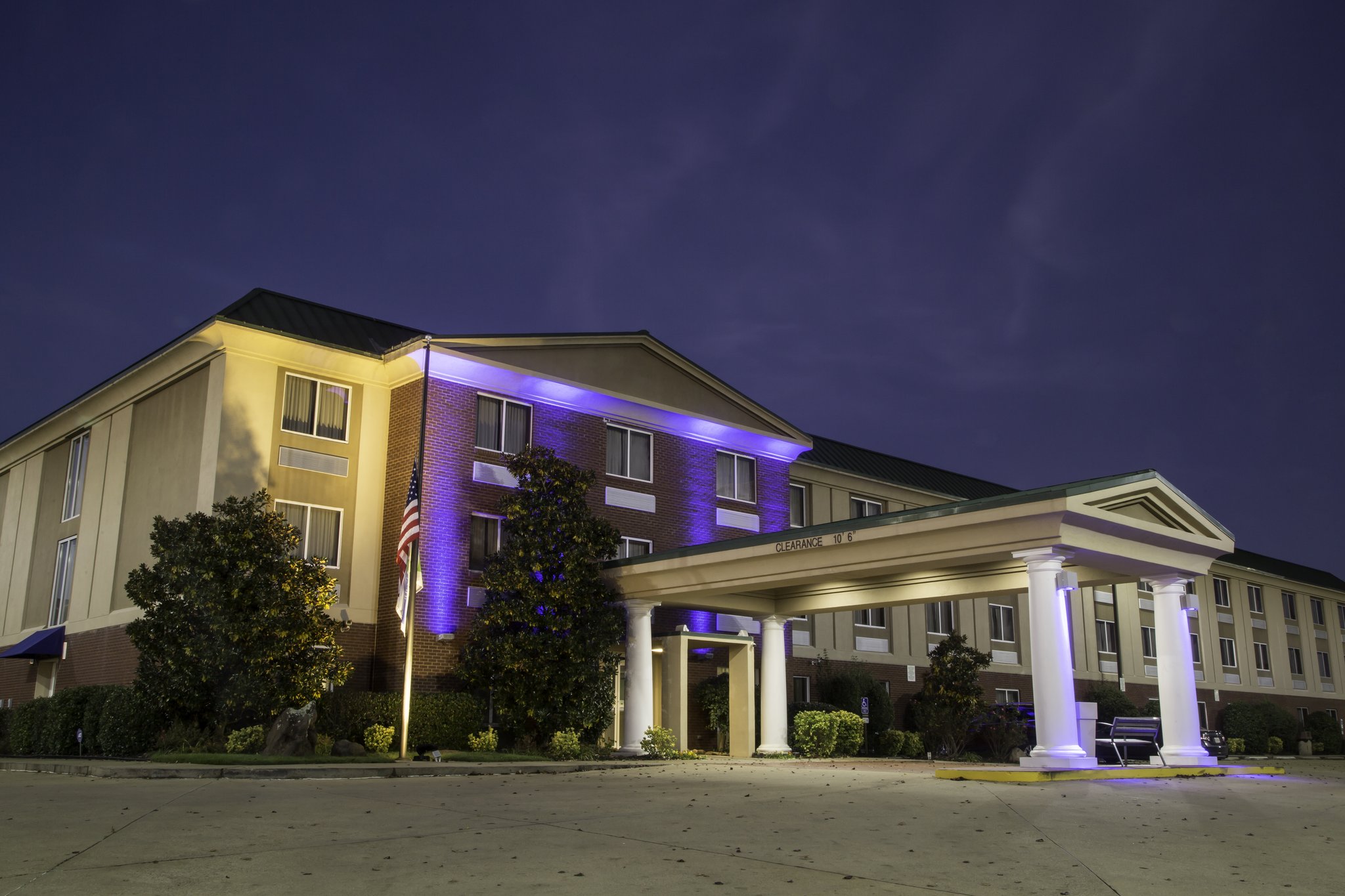 Holiday Inn Express & Suites Oxford by IHG