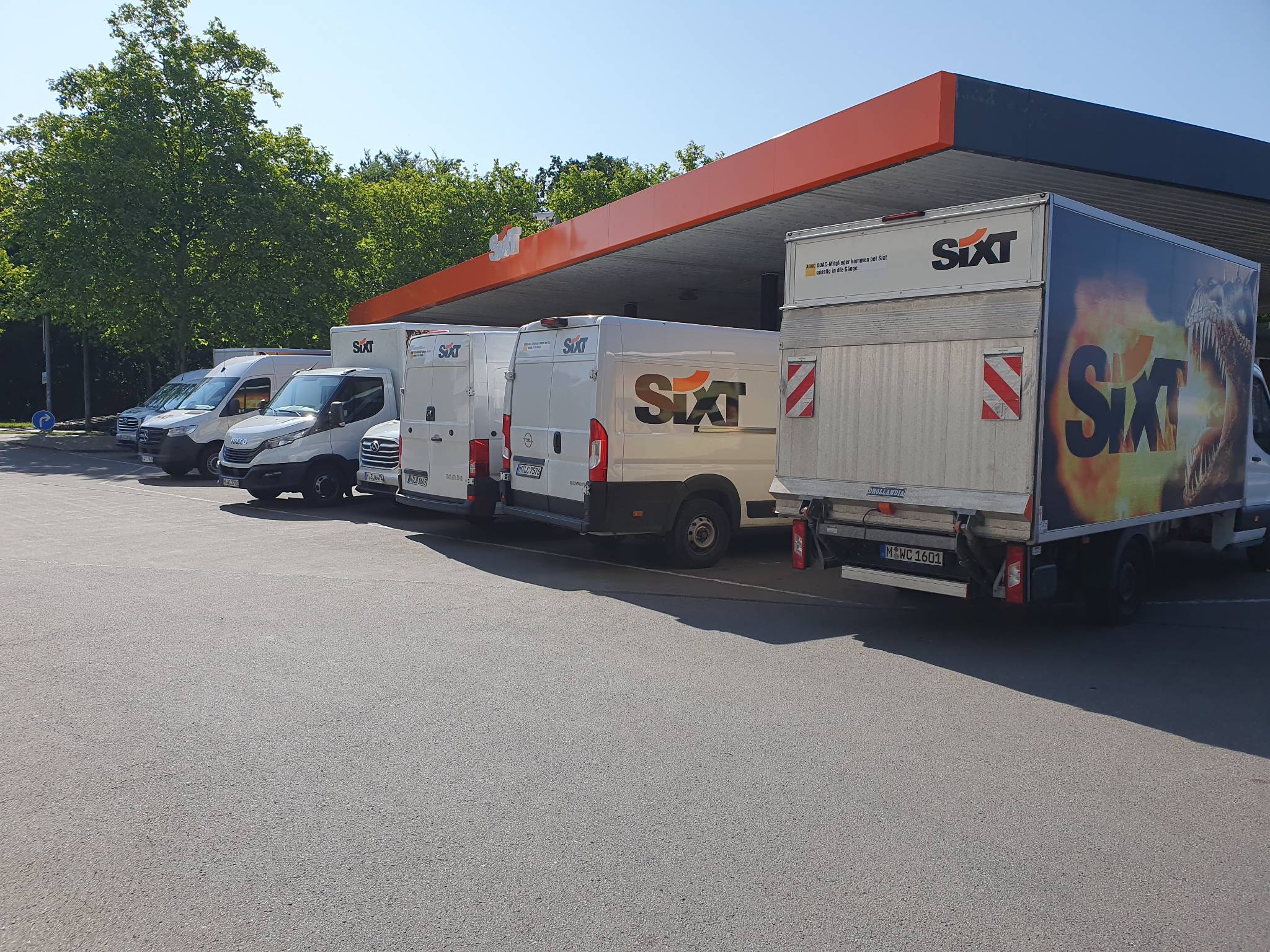 SIXT Autovermietung Braunschweig Süd, Berliner Platz 1B in Braunschweig