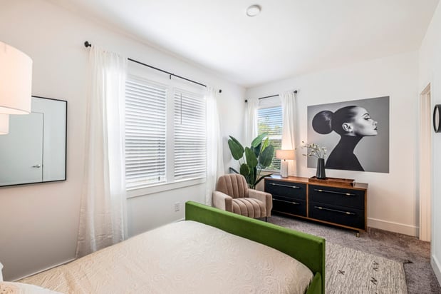 Images Saylor at Southside Trail | Luxury Townhomes for Rent
