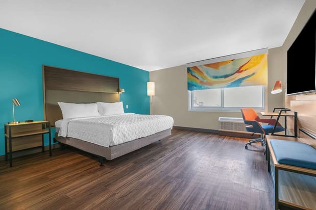 Images Tru by Hilton Lathrop