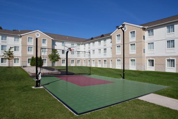 Images Staybridge Suites Cleveland Mayfield Heights Beachwd by IHG