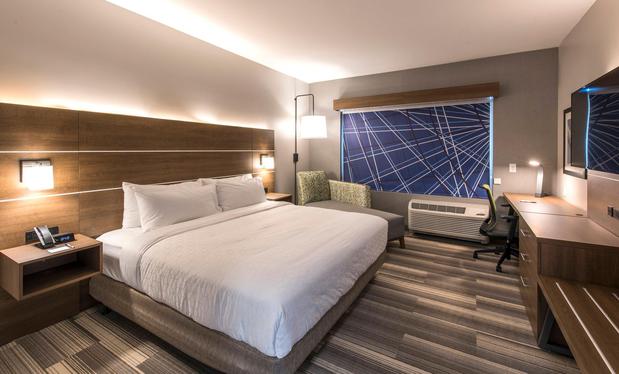 Images Holiday Inn Express & Suites Phoenix North - Happy Valley by IHG