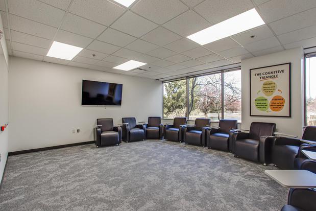 Images Pasadena Villa Outpatient - Chantilly
