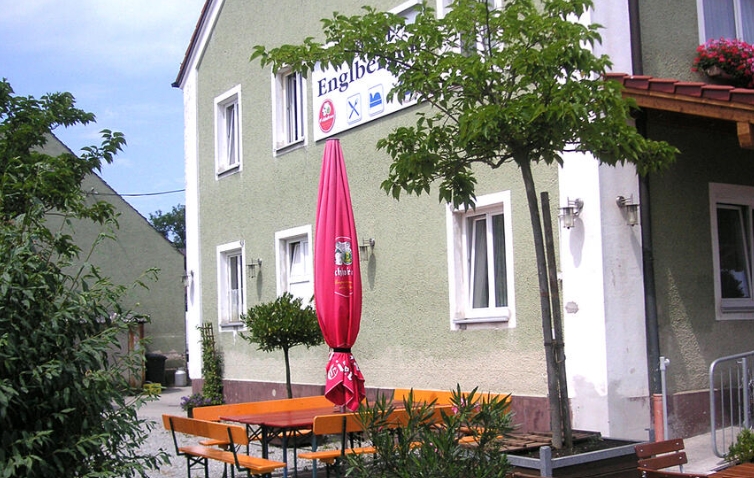 Gasthof Englberger, Bahnhofstr. 35 in Sünching
