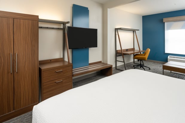 Images Holiday Inn Express & Suites Orlando International Airport by IHG