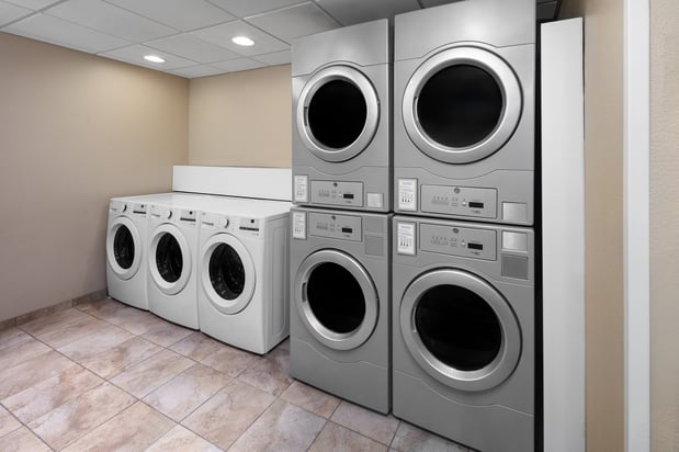 Images Candlewood Suites Omaha Airport by IHG