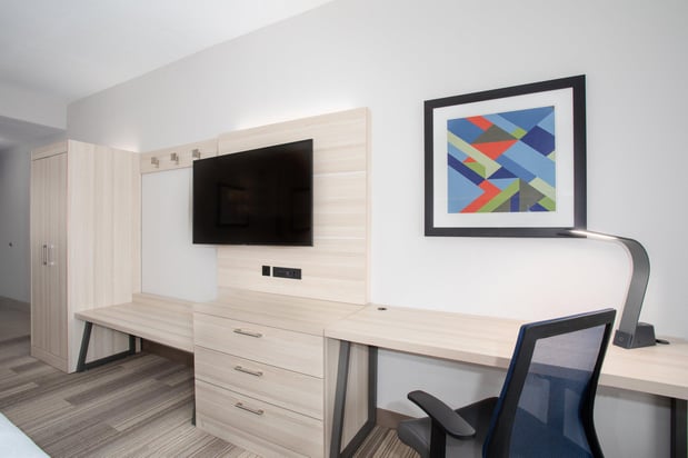 Images Holiday Inn Express & Suites Phoenix - Glendale Sports Dist by IHG