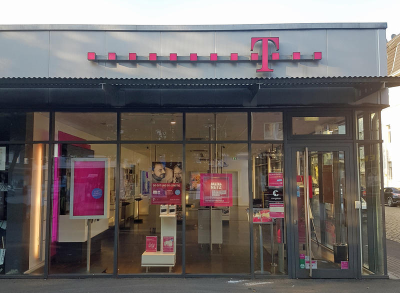 Bild 1 Telekom Shop in Duisburg