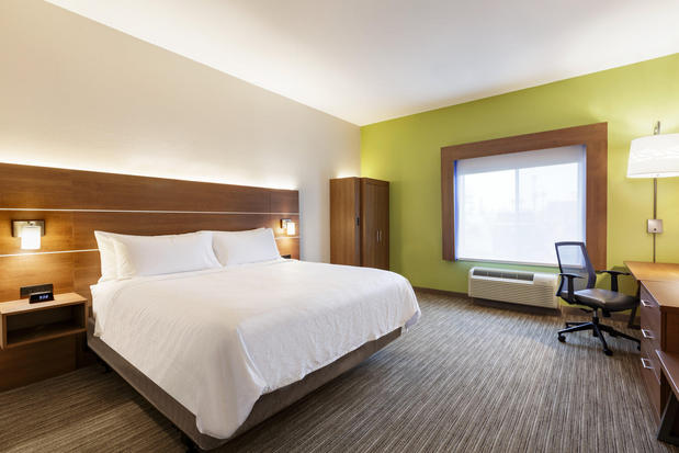 Images Holiday Inn Express & Suites Merced - Yosemite Natl Park Area, an IHG Hotel