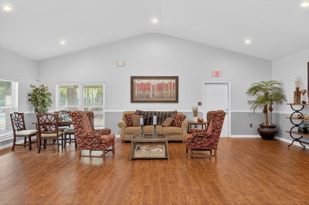 Images North Bluff Apartments