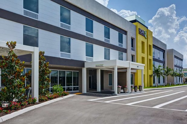 Images Home2 Suites by Hilton Naples I-75 Pine Ridge Road