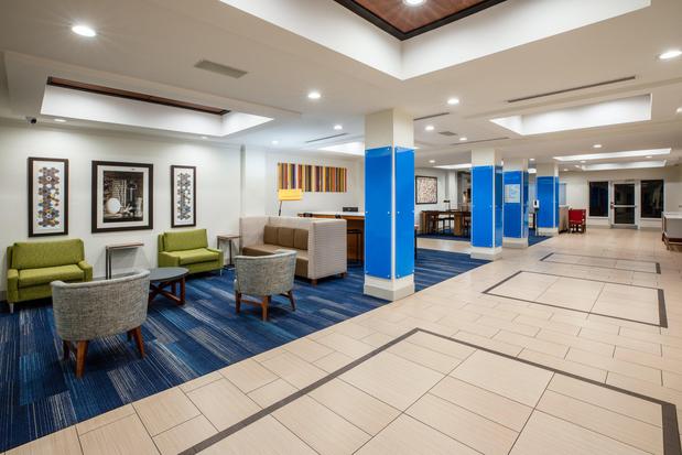Images Holiday Inn Express & Suites Rockport - Bay View by IHG
