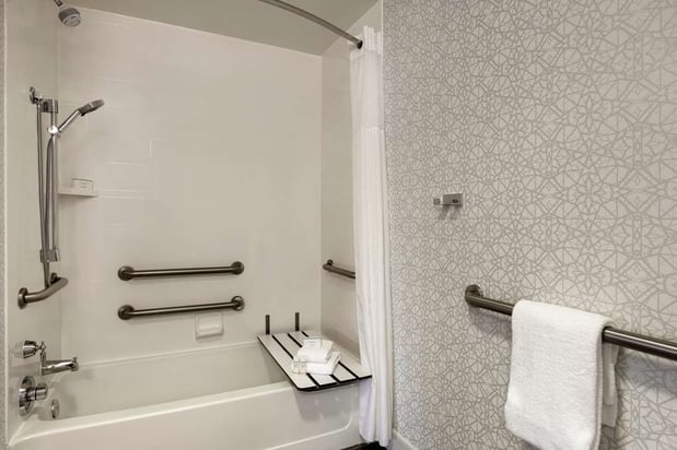 Images Hampton Inn & Suites Frederick-Fort Detrick