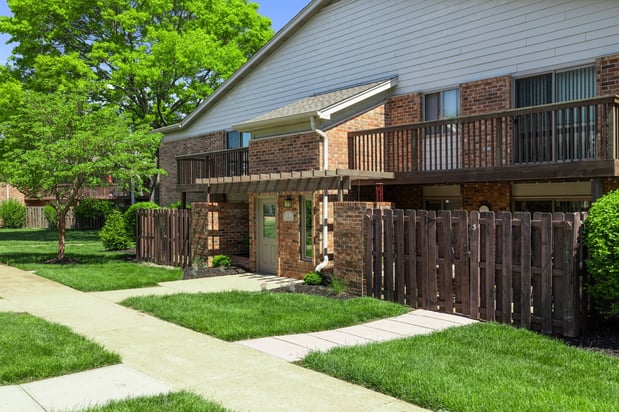 Images Deerfield Apartments