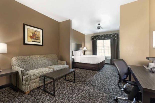 Images Best Western Carthage Inn & Suites