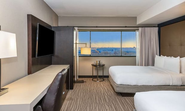 Images DoubleTree by Hilton Hotel Newark Airport
