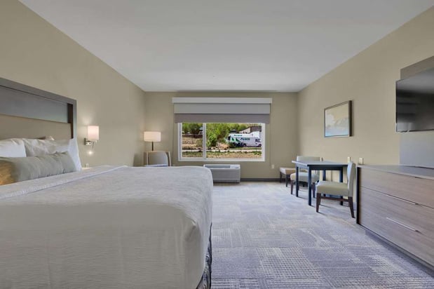 Images Best Western Plus Fillmore Inn & Suites