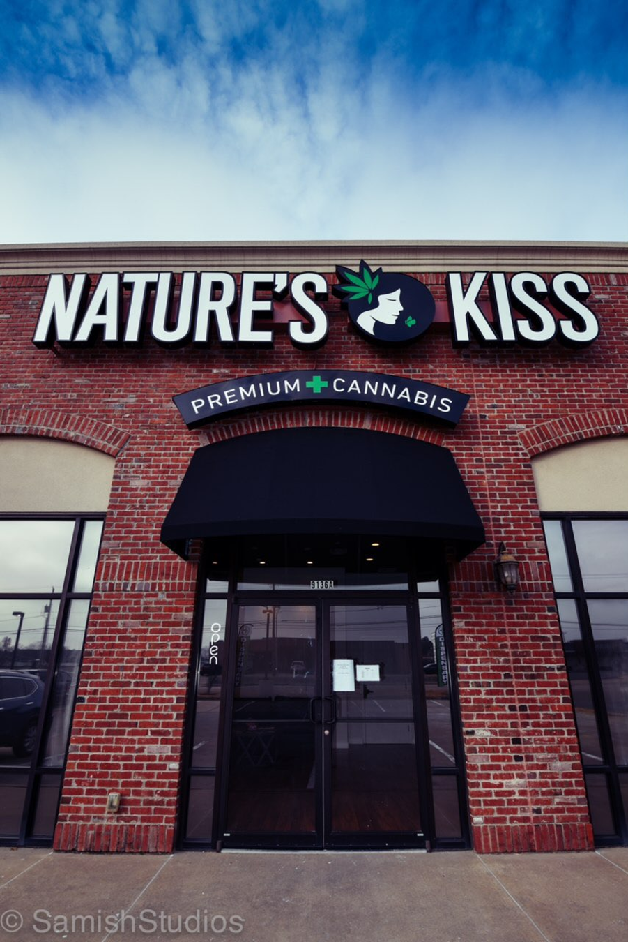 Nature's Kiss Photo